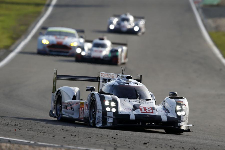  Porsche 919 Hybrid 2015 года  (фото 238 из 481)